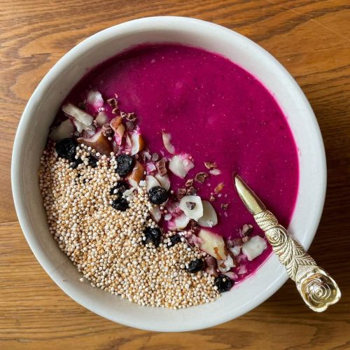 Pink vegan muesli bowl at the women retreat ligaya.